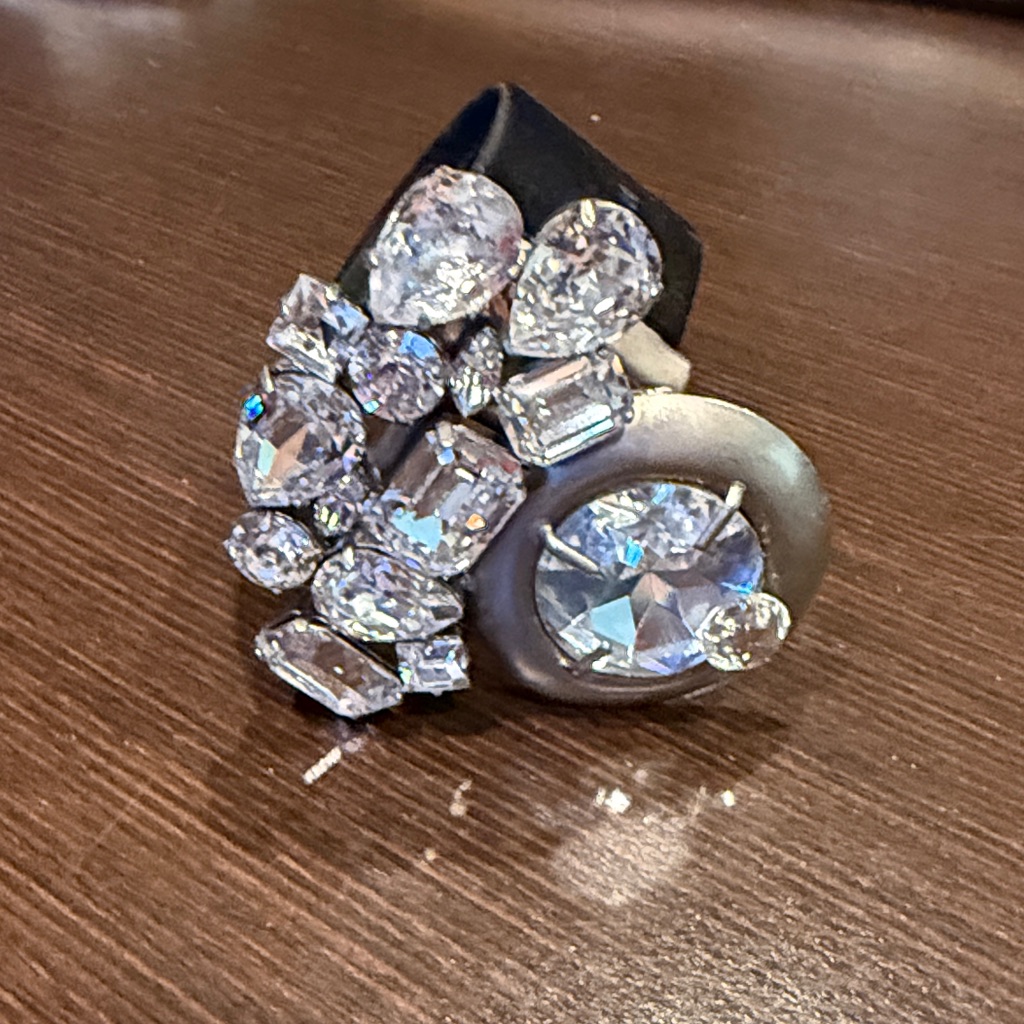 Miu Miu Elegent Silver Crystal Womens Bracelet 100$